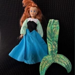 Disney The Little Mermaid “Ariel” Doll by Tyco - 1991 - With Shell Bra And Tail